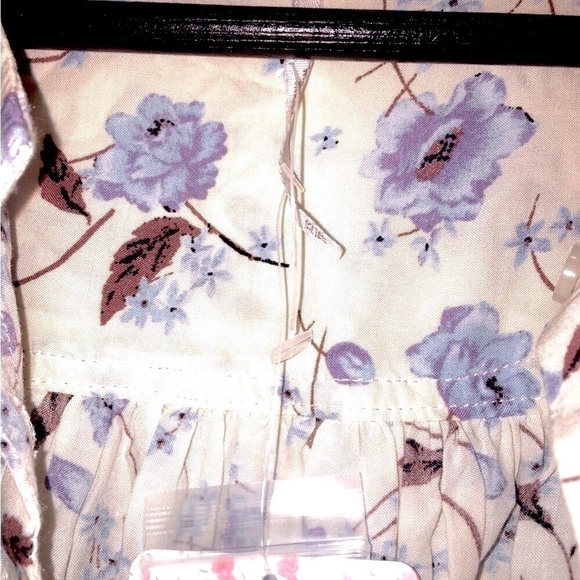 Free People beautiful floral dress, delicate flowers and flare skirt, NWT - Picture 8 of 8